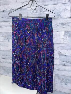 VTG Requirements Womens Paisley Pattern Skirt size 11/12